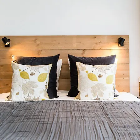 Souterrain Zuid-duinen -free Parking *