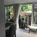 Souterrain Zuid-duinen -free Parking Apartmán