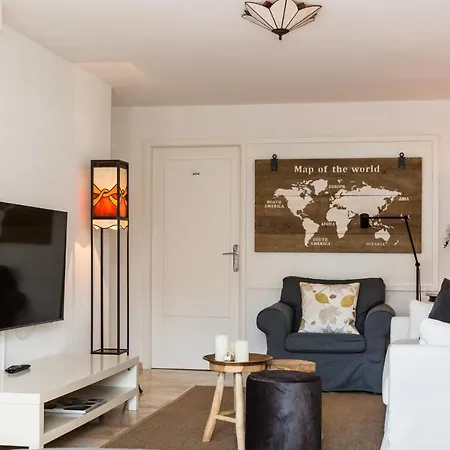 Apartment Souterrain Zuid-duinen -free Parking Zandvoort