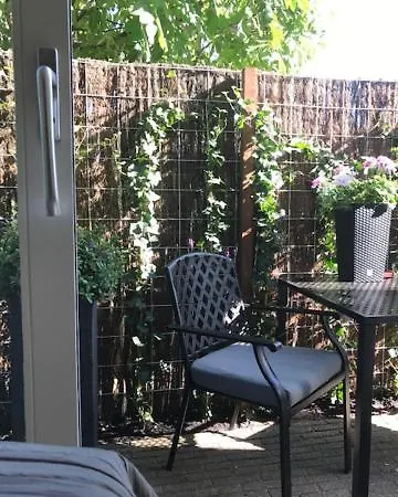 Souterrain Zuid-duinen -free Parking Apartment *