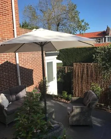 Apartment Souterrain Zuid-duinen -free Parking