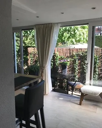 Souterrain Zuid-duinen -free Parking Apartment