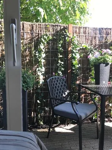 Souterrain Zuid-duinen -free Parking Apartment *