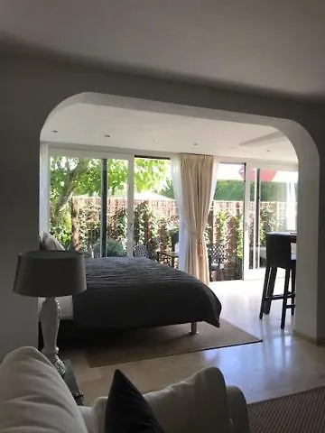 Souterrain Zuid-duinen -free Parking *